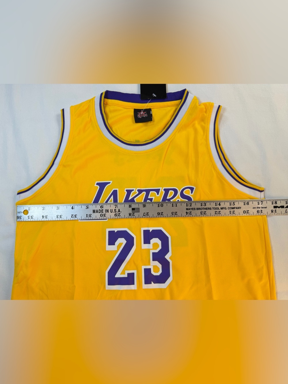 Los Angeles Lakers #23 LeBron James Youth XL Jersey and Shorts Set NWT - Picture 5 of 10